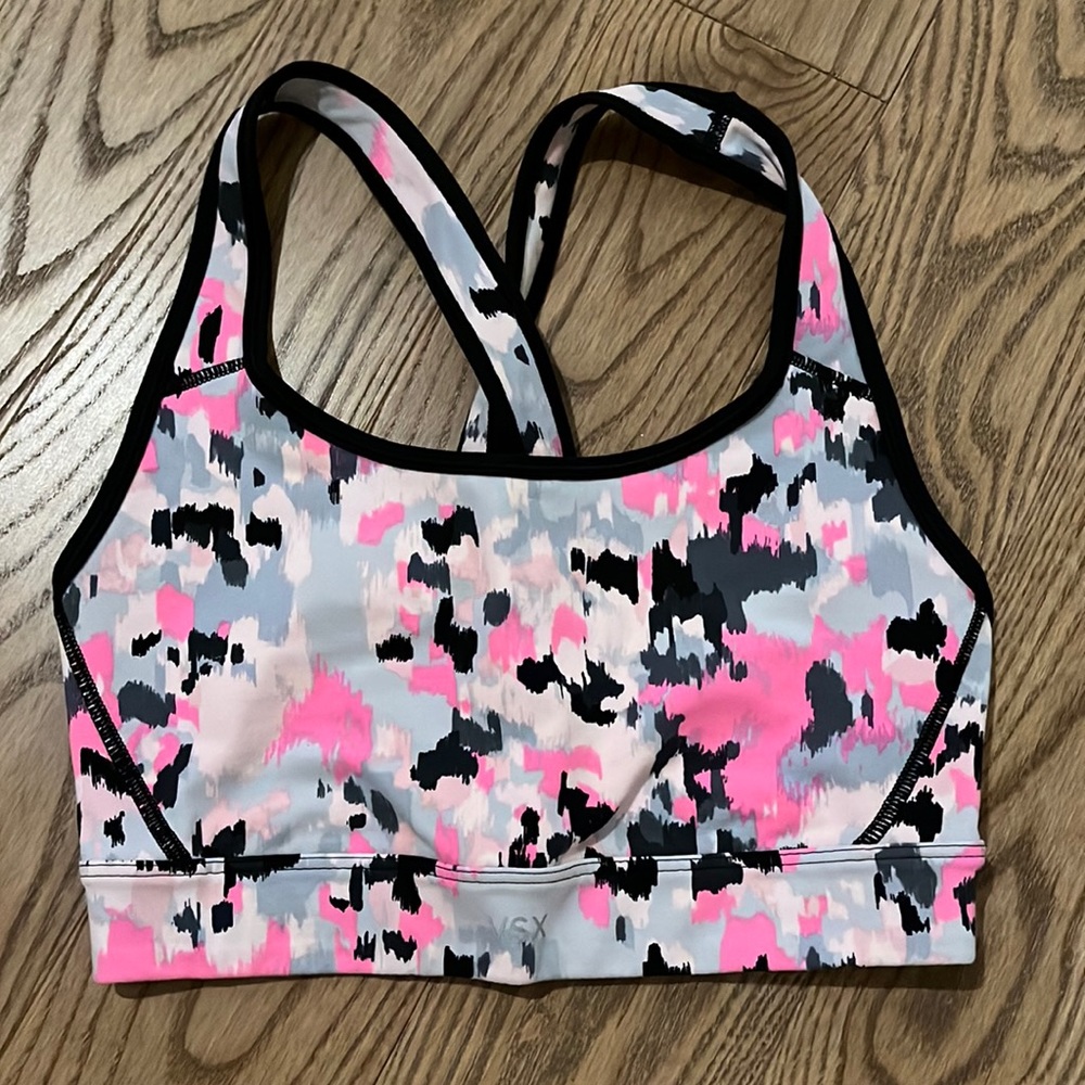vs Sports bra